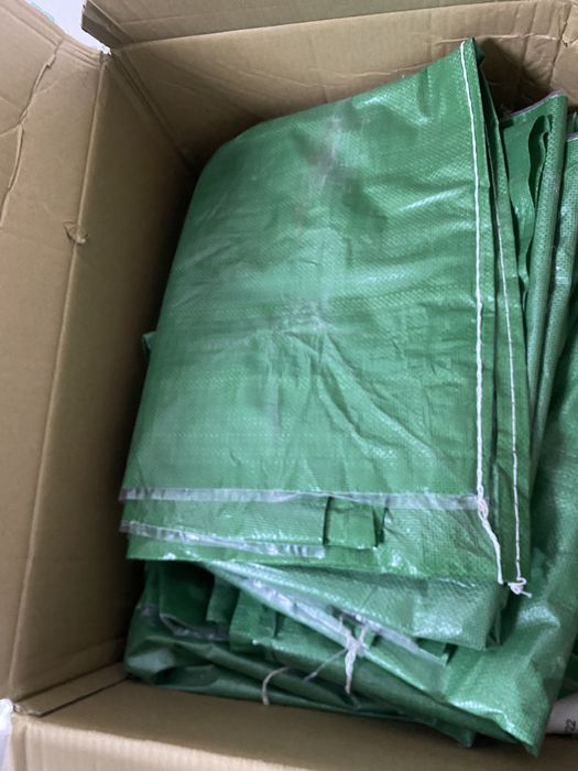 Мешки для мусора и стройки.