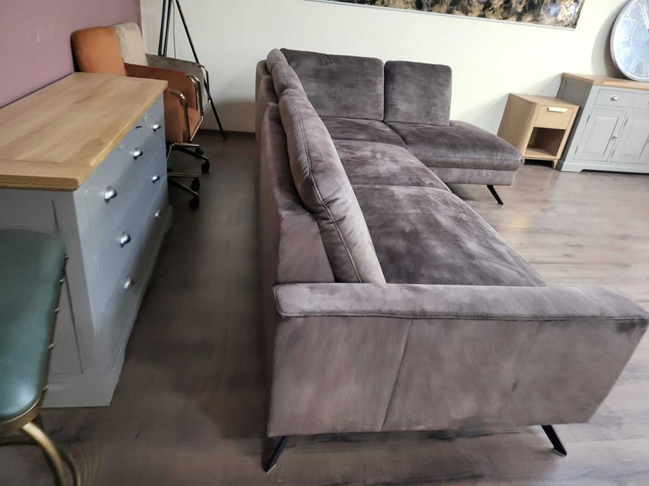 Кафяв ъглов диван от плат LS701521