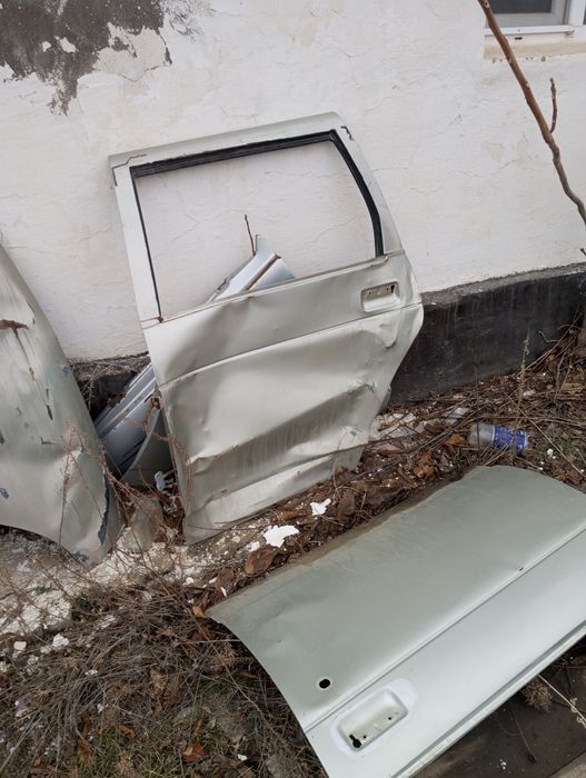 Продаётся по запчастям ваз 2111