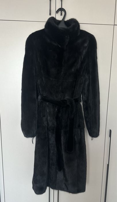 Продам норковую шубу