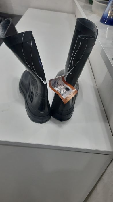 Резиновые сапоги