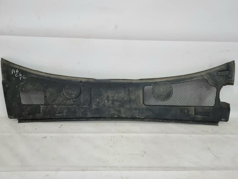 Grila stergator parbriz Audi A6 facelift 4f, C6 4F2819447 Berlina