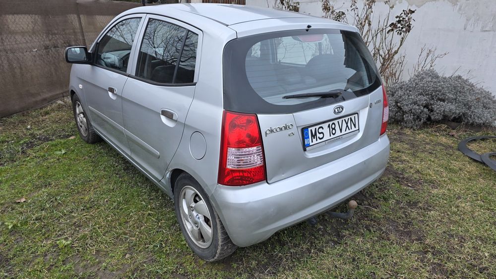 Vand Kia Picanto sau schimb cu telefon