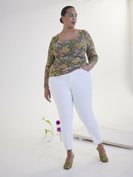 Нови големи дамски дънки