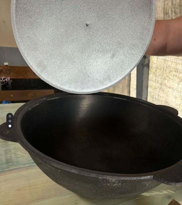 Казан чугунный на 10 литров