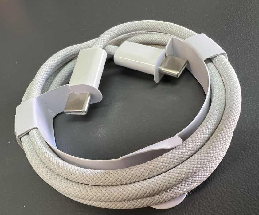 Кабел type-c за пренос на данни Iphone 15  pro max за лаптоп зареждане