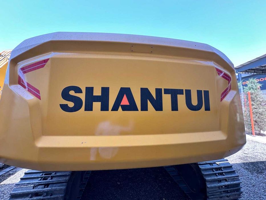 Гусеничный экскаватор SE265LCW Shantui