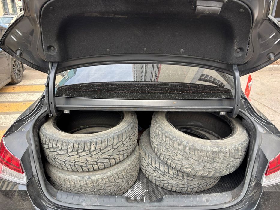 Продам зимние шины