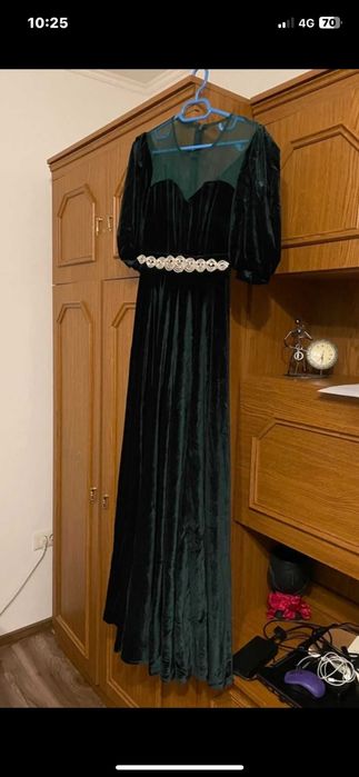 Vand rochie de seara