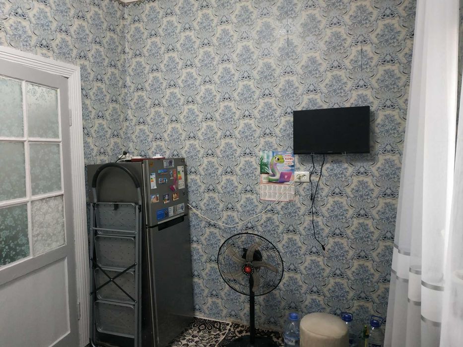 Срочно продаётся 2-х комнатная квартира в центре Чирчика