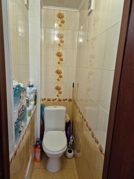 Продам 2 комнатную 2/5 р-н УЮТА