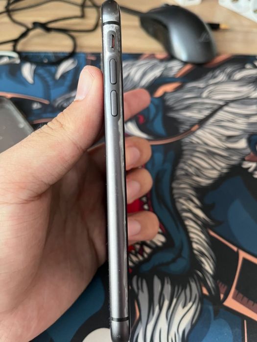 Iphone 11 в хорошем состояни