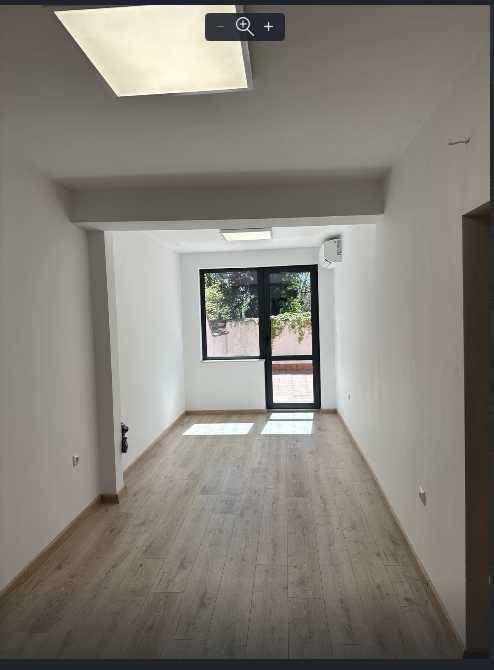 Дава се под наем Офис в Варна, Гръцка махала - 64 кв.м за 510 € - Снимка #2