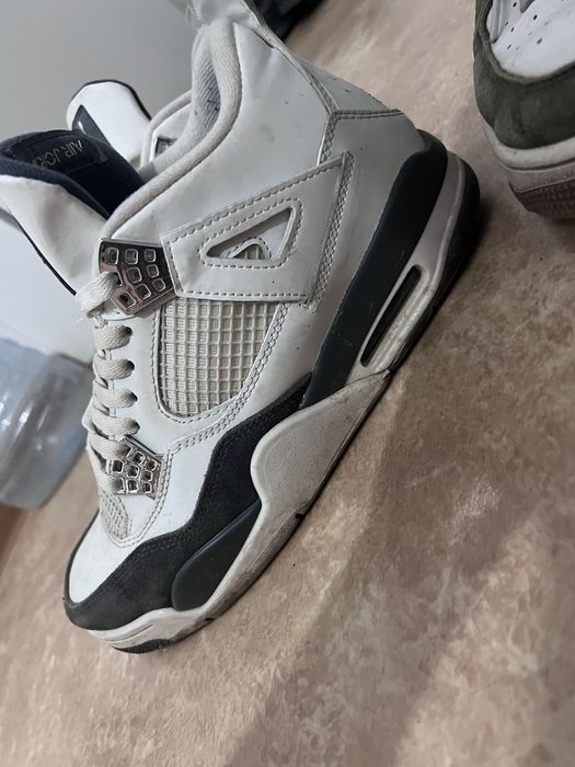 Продам мужские кроссы.