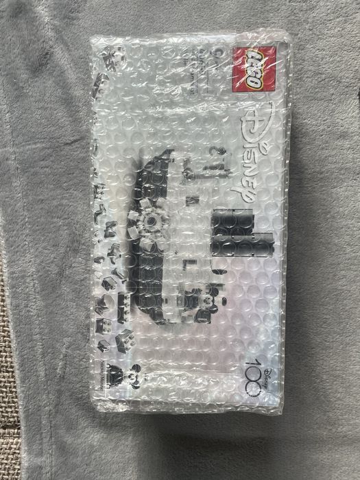 Продам два новых лего набора