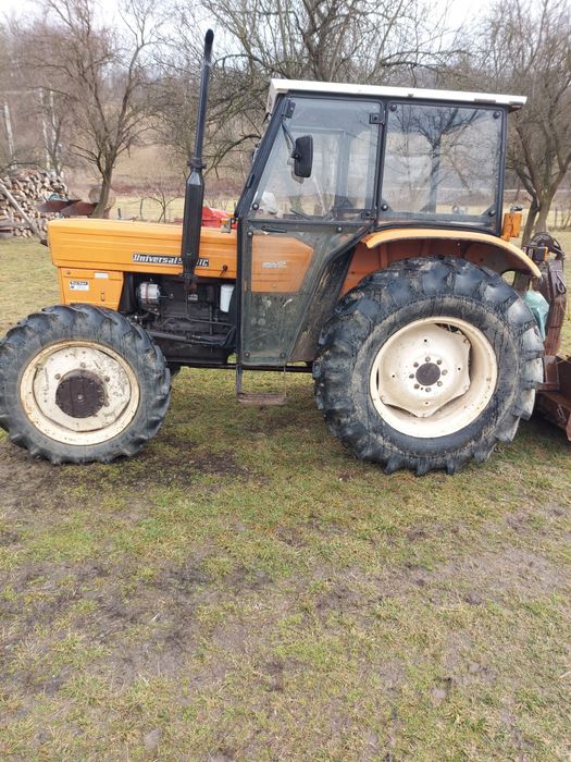 Tractor Fiat Universal 550 DTC original reductor 3 trepte anvelope noi