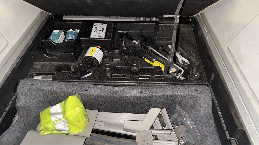 Мерцедес мл 320 цди дизел 2006г на пружини подгрев теглич парк троник