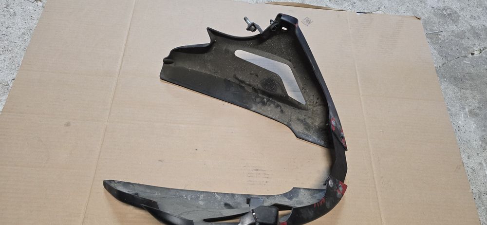 Bug Spoiler yamaha Fz6 2005