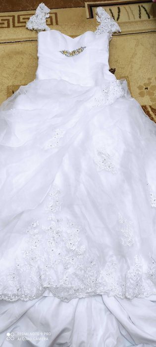 Свадебное платье б/у