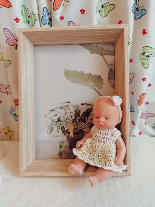 Set nou născut, rochiță croșetata + rama foto cu bebe asortat NOU