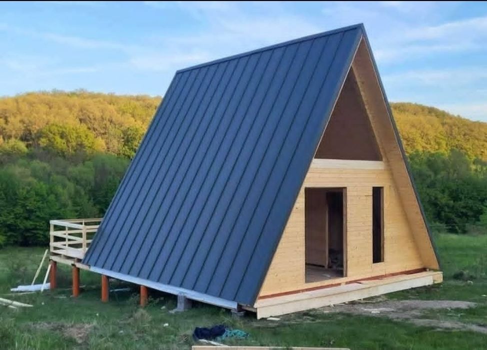 Vând cabane din lemn