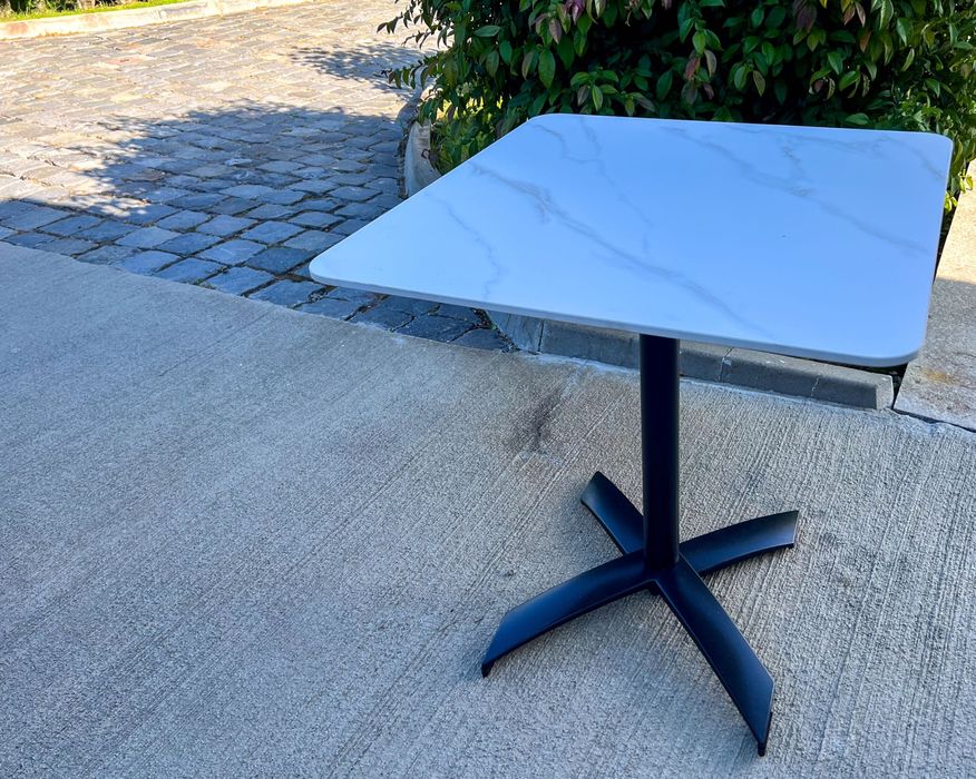 Mobilier Elegant terasa - Diferite mese și scaune din aluminiu