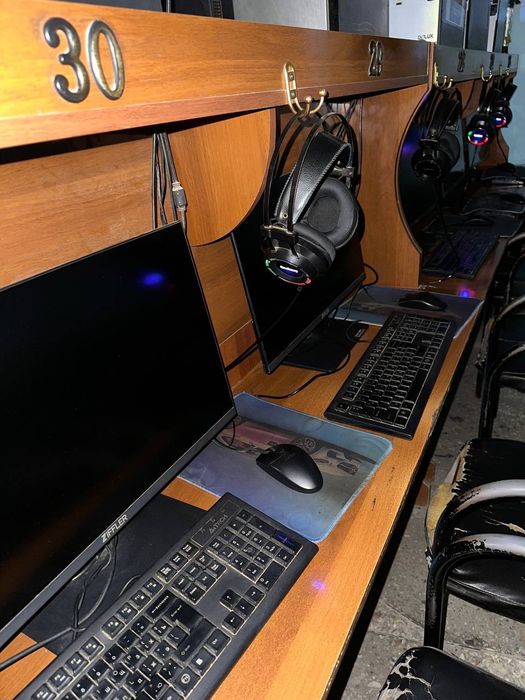 Продается 10 компьютеров