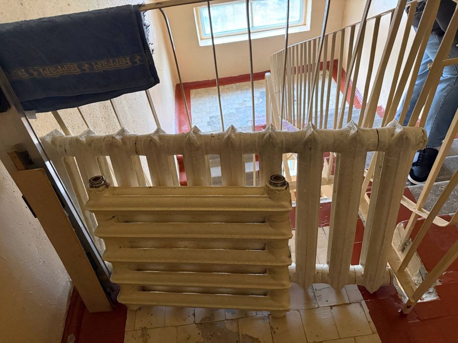 Продам чугунные батареи - 15 секций