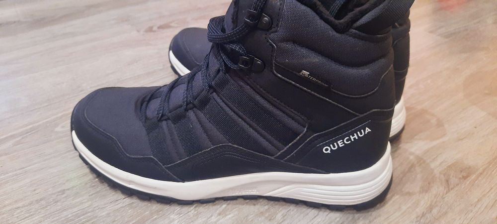 Планински обувки от Decathlon