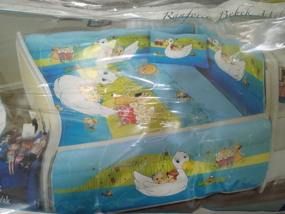 Продам комплект для манежа.