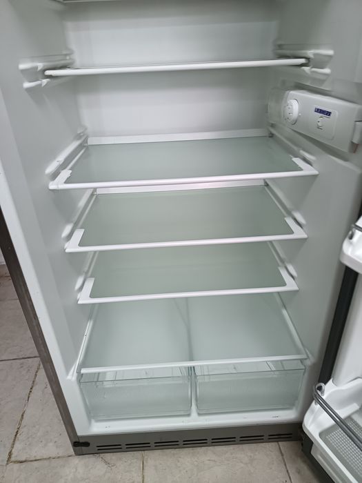 Неработещ хладилник Либхер Премиум