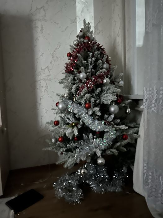 Продам искусственную елку 140 см