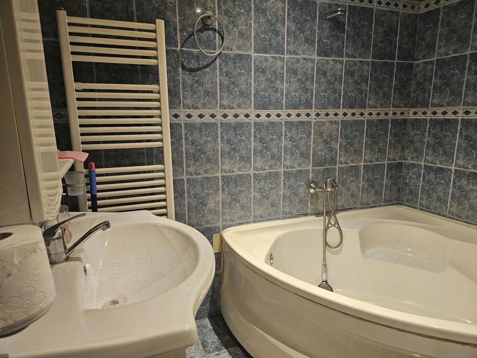Apartament 3 camere centru piata
