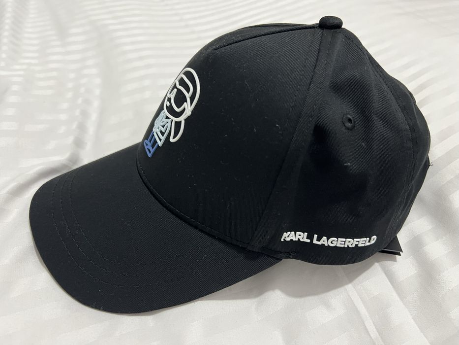 Продаем бейсболки КАРЛ ЛАГЕРФЕЛЬД
