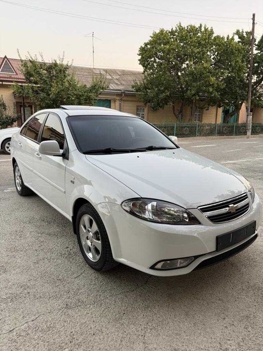 Chevrolet Gentra, 3 позиция 2021 года