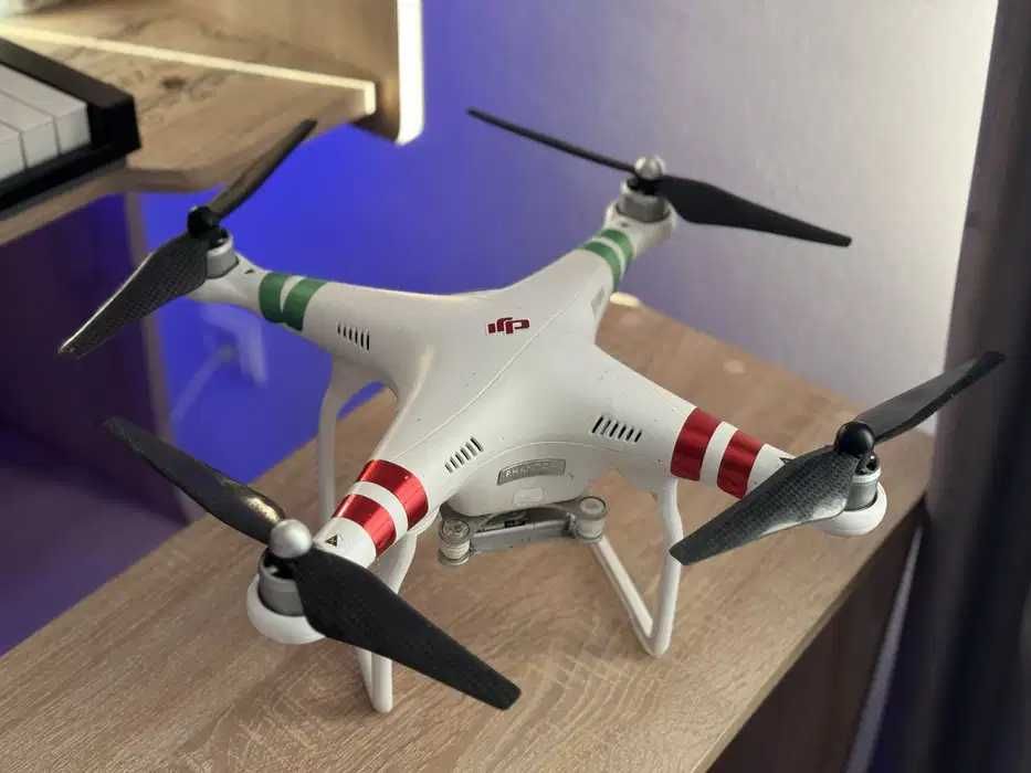 Oferta 2 drone DJI Phantom 3 Standard: cu probleme, dar zboară
