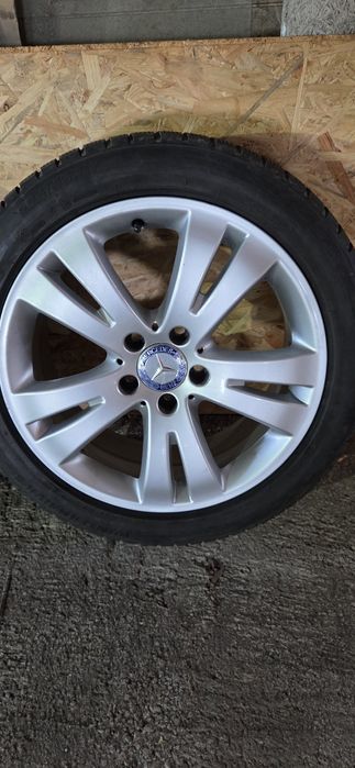 MERCEDES оригинални джанти  със гуми 225/45/17  7,5J×17  ET47  5×112