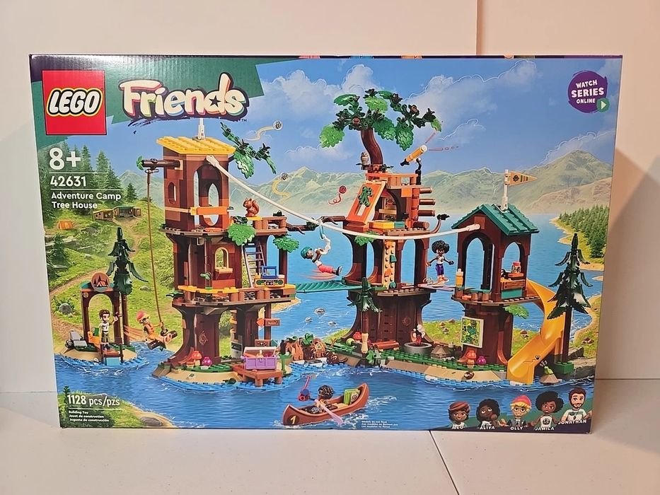 SIGILAT! LEGO Friends Casa din copac din tabara de aventuri 42631