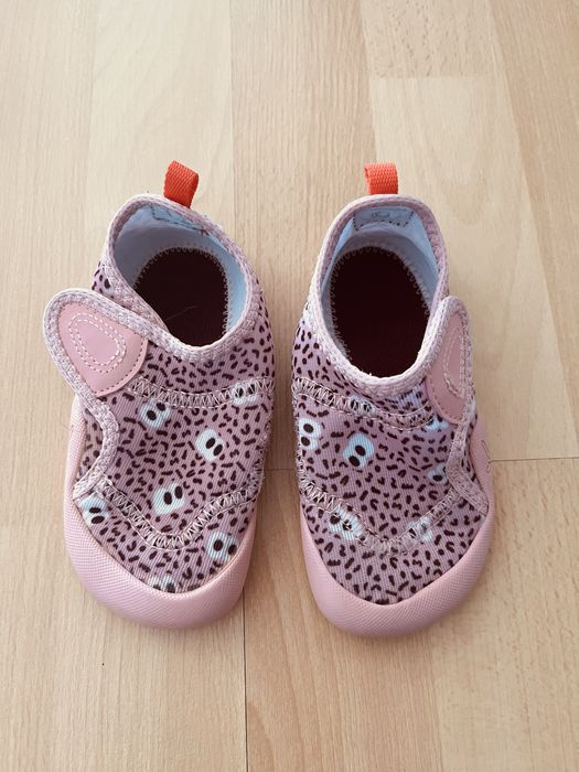 Papuci de casa Decathlon 25