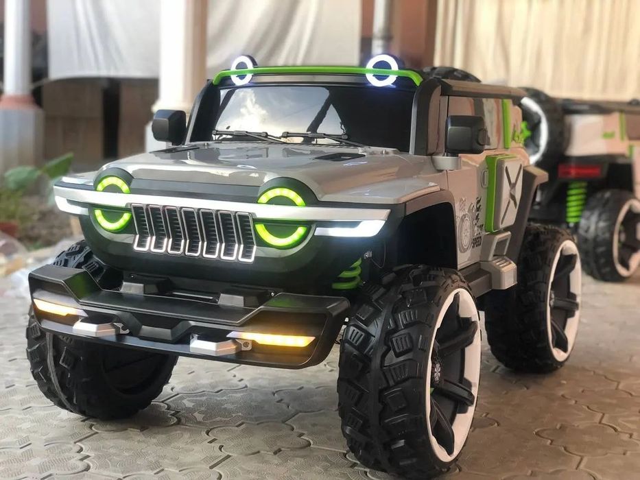 Детская машина электромобил для детей необычный подарок 4x4