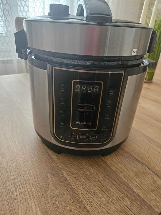 Мултикукар / Multi cooker