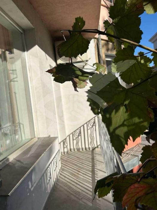 Дава се под наем Двустаен апартамент в София, Център - 63 кв.м за 790 € - Снимка #9