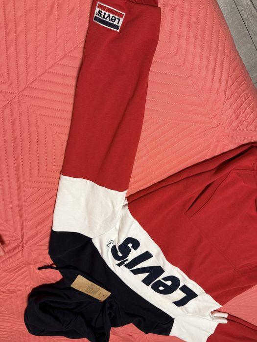 2бр.Горнища Levis u Fila
