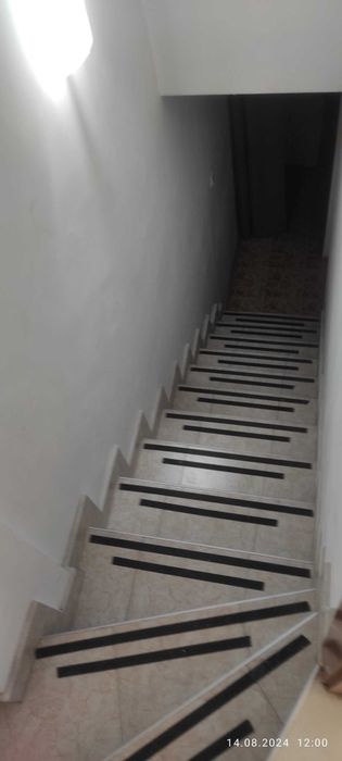 Дава се под наем Офис в Варна, Колхозен пазар - 43 кв.м за 255 € - Снимка #5