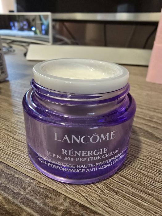 Козметика LANCOME