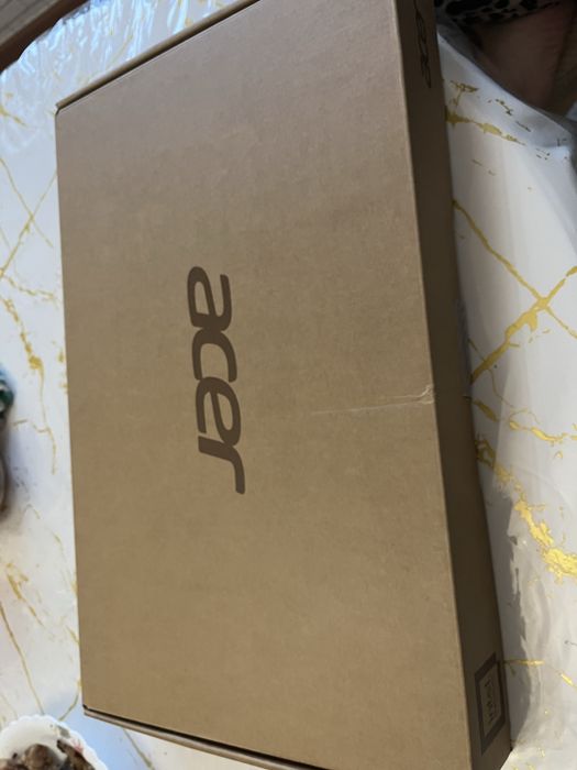 Продам ноутбук новый