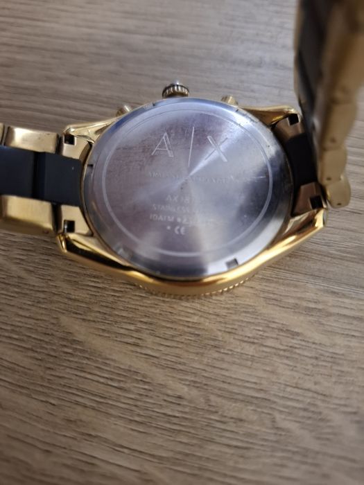 Vând ceas Armani exchange, preț 1390 Ron. Usor negociabil!