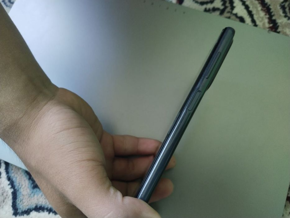 Samsung galaxy A23 sotiladi holati yaxshi