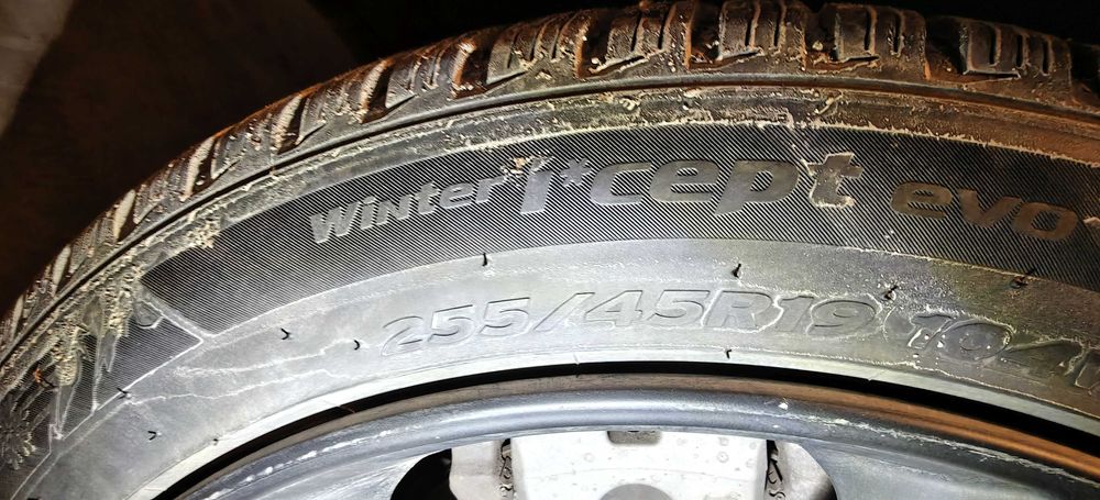 4 джанти със зимни гуми 7-8mm и BLE датчици за налягане за Tesla Y