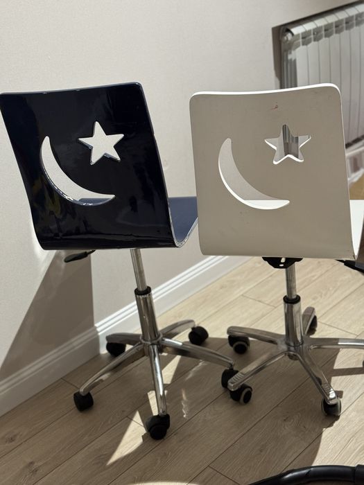 Стул поворотный детский